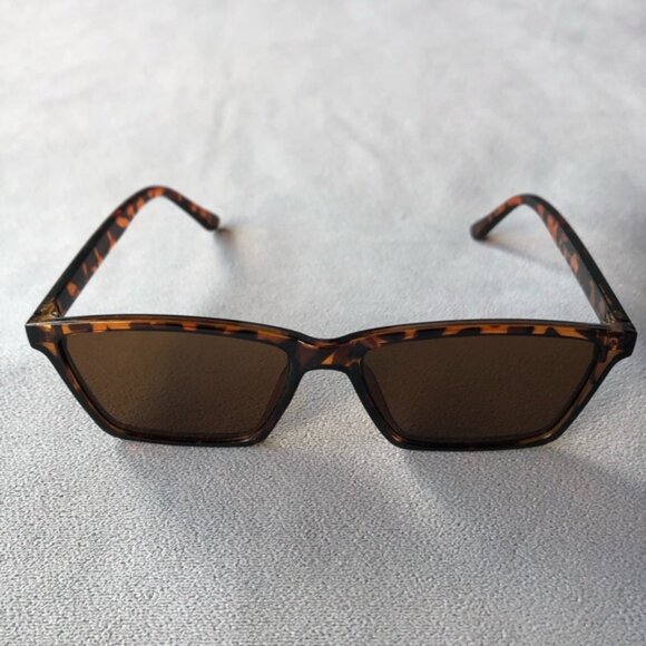 Tortoiseshell Square Sunglasses ~ Brand New - Picture 1 of 9